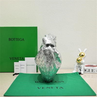 BV Teen Jodie In Lambskin Leather Silver Color