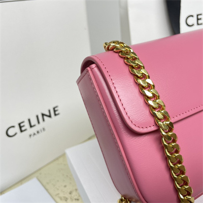 Ce**e chain shoulder bag cuir triomphe in shiny calfskin pink