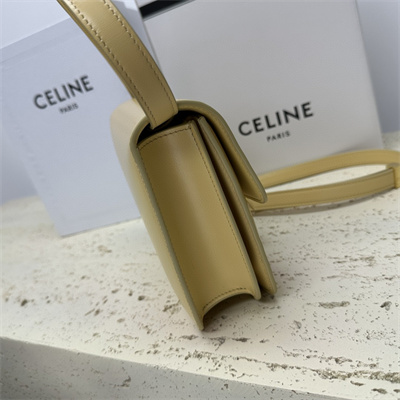 Ce**e teen classic box bag in pollen box calfskin leather