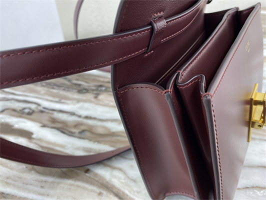 Ce**e teen classic box bag in bordeaux box calfskin leather