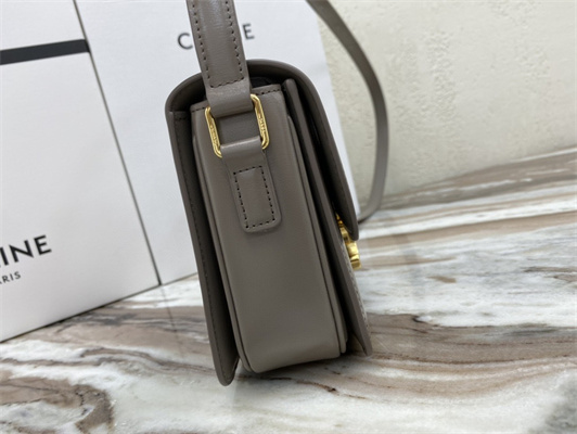 Ce**e teen triomphe bag in shiny calfskin grey color