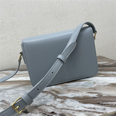 Ce**e teen triomphe bag in shiny calfskin blue color
