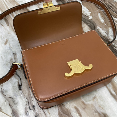 Ce**e teen triomphe bag in shiny calfskin brown color