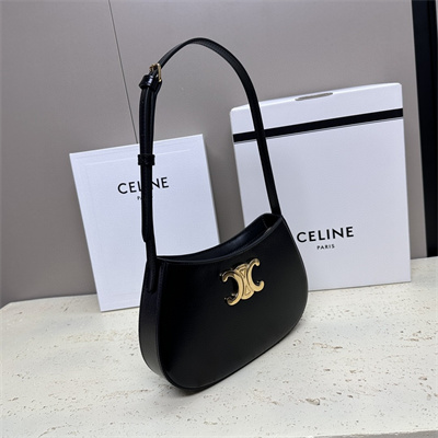 Ce**e medium tilly bag in shiny calfskin black