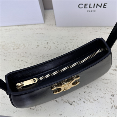 Ce**e medium tilly bag in shiny calfskin black