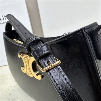 Ce**e medium tilly bag in shiny calfskin black