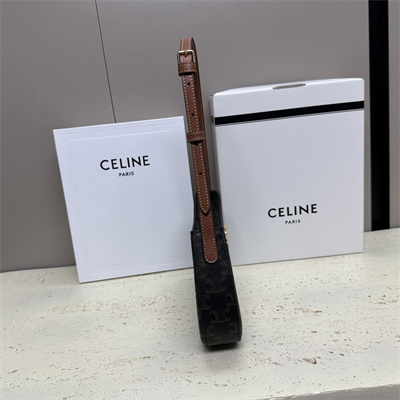 Ce**e medium tilly bag in triomphe canvas and calfskin tan