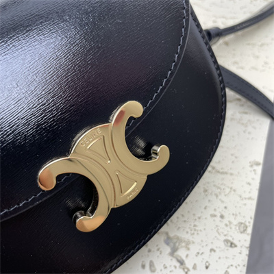 Ce**e mini besace clea in shiny calfskin black