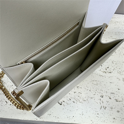 Ce**e medium college bag in shiny calfskin light stone