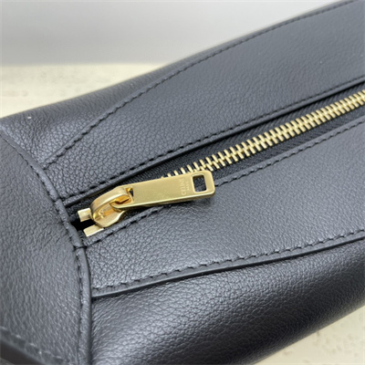 ce**e medium romy in S*pple calfskin black