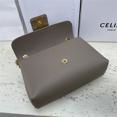 ce**e teen victoire bag in S*pple calfskin light brown