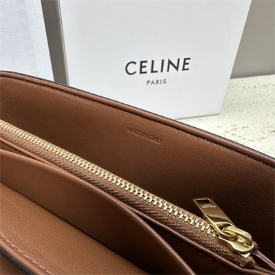Ce**e teen victoire bag in triomphe canvas tan