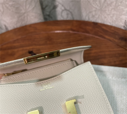 Constance SLIM Wallet With Strap Epsom Leather Gold Tone Metal In Craie Color HS