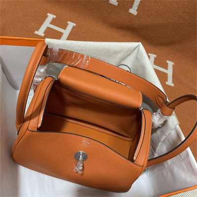Lindy Bag Taurillon Clemence Leather 26/30CM Silver Tone Metal In Orange Color HS