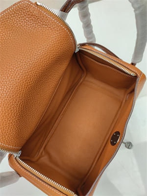 Lindy Bag Taurillon Clemence Leather 26/30CM Silver Tone Metal In Gold Color HS