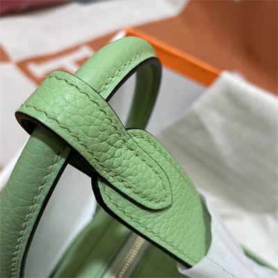 Lindy Bag Taurillon Clemence Leather 26/30CM Gold Tone Metal In Vert Criquet Color HS