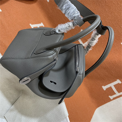 Lindy Bag Taurillon Clemence Leather 26/30CM Silver Tone Metal In Etain Color HS