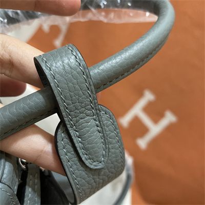 Lindy Bag Taurillon Clemence Leather 26/30CM Silver Tone Metal In Vert Amande Color HS