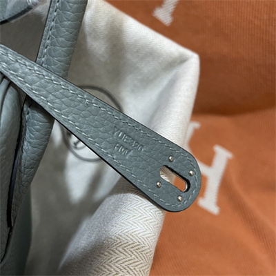 Lindy Bag Taurillon Clemence Leather 26/30CM Silver Tone Metal In Vert Amande Color HS