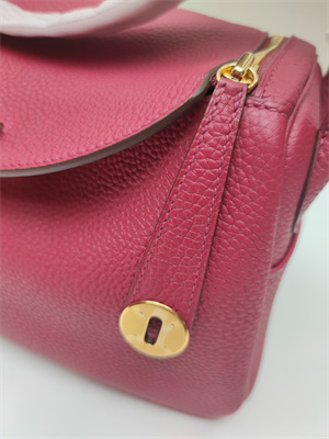 Lindy Bag Taurillon Clemence Leather 26/30CM Gold/Silver Tone Metal In Burgundy Color HS