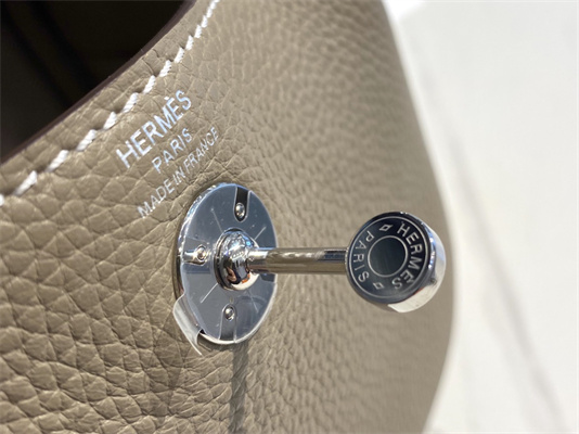 Lindy Mini Bag Calfskin Leather Gold/Silver Tone Metal In Tourterelle Color