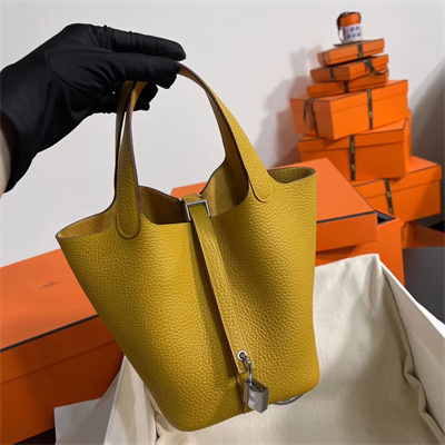 Picotin Lock Bag Togo Leather 18/22CM Gold/Silver Tone Metal In Jaune Amber Color HS