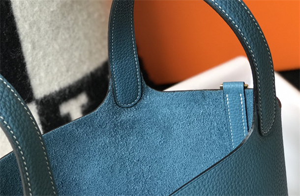 Picotin Lock Bag Togo Leather 18/22CM Gold/Silver Tone Metal In Blue Jean Color HS