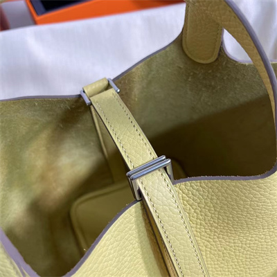 Picotin Lock Bag Togo Leather 18/22CM Gold/Silver Tone Metal In Jaune Poussin Color HS