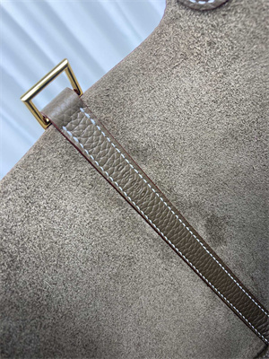 Picotin Lock Bag Taurillon Clemence Leather 18/22CM Gold/Silver Tone Metal In Etoupe Color HS