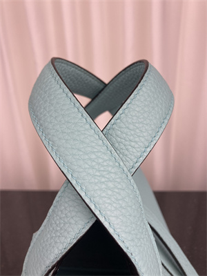 Picotin Lock Bag Taurillon Clemence Leather 18/22CM Gold/Silver Tone Metal In Blue Atoll Color HS