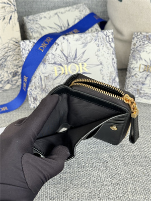 cd caro scarlet wallet S*pple cannage lambskin black s5032