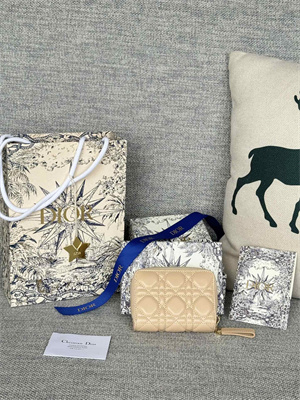 cd caro scarlet wallet S*pple cannage lambskin beige s5032