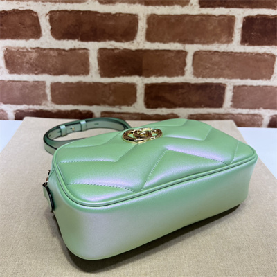 G*u*i gg marmont small shoulder bag lt green iridescent 447632