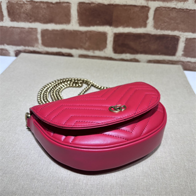 G*u*i gg marmont matelass?? chain mini bag red 746431