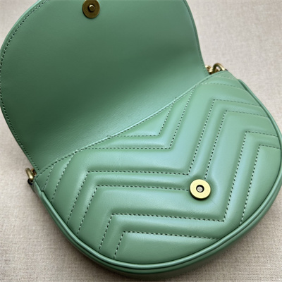 G*u*i gg marmont matelass?? chain mini bag green 746431