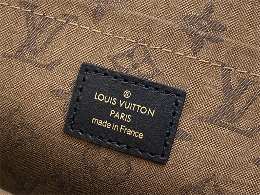 L.V Alma Backpack Epi Leather Black M25103