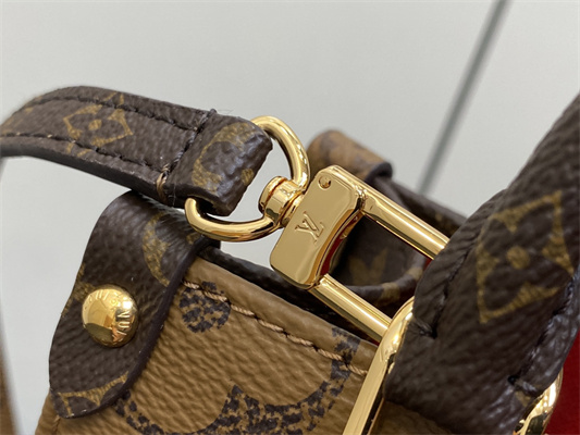 L.V ONTHEGO BB Monogram Canvas M46839