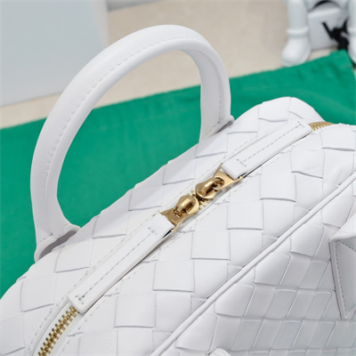 BV Small Getaway Top Handle Bag Lambskin White