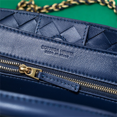 BV Small Andiamo Top handle bag With Chain Lambskin Leather Navy