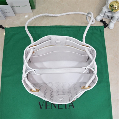 BV Small Andiamo Top handle bag Lambskin Leather White