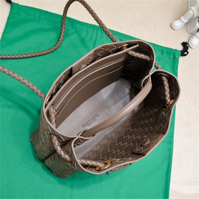 BV Small Andiamo Top handle bag Lambskin Leather Taupe Grey