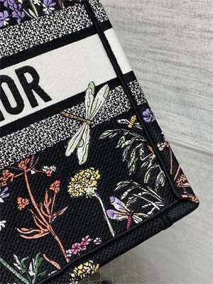 cd medium book tote black multicolor D*or herbarium embroidery