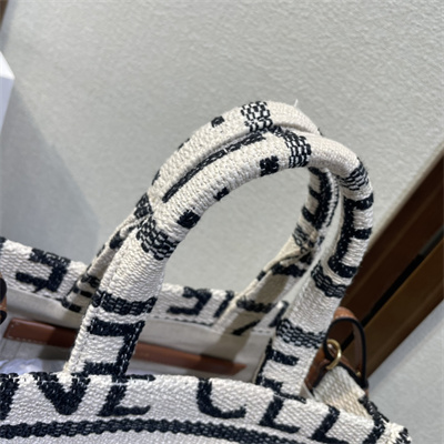 Ce**e small cabas thais in textile with Ce**e jacquard and calfskin white/black