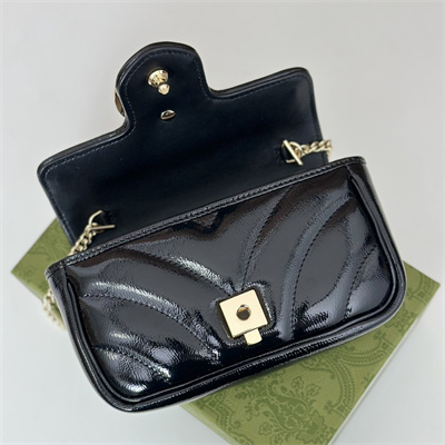 G*u*i gg marmont mini bag patent leather black 476433
