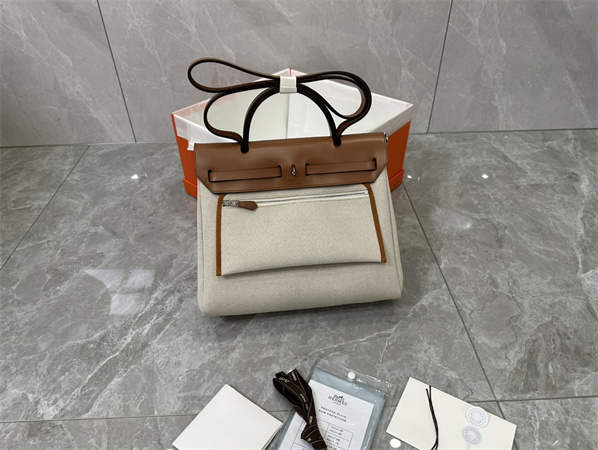Her.mes Herbag 31 Canvas and Calfskin With Printing