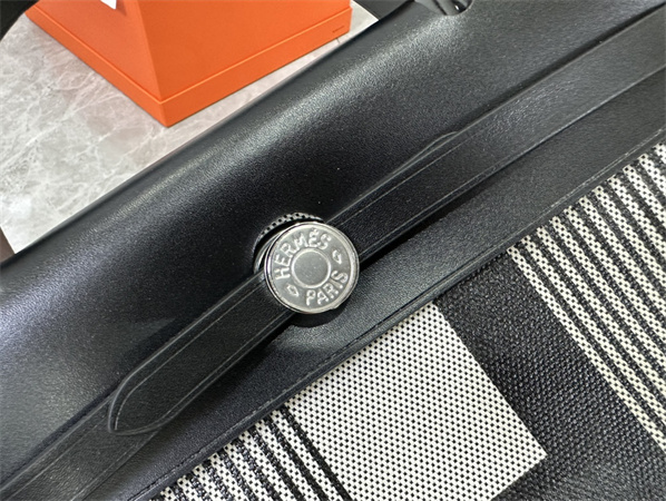 Her.mes Herbag 31 Canvas and Calfskin With Stripe Printing