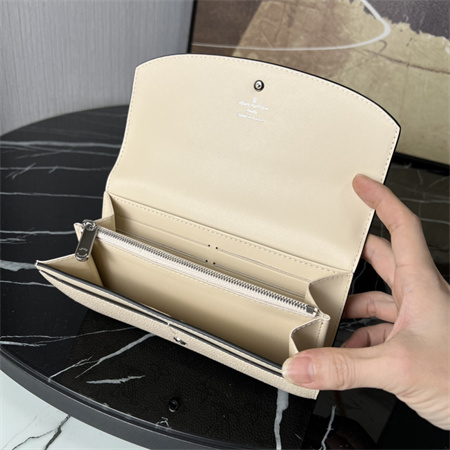 L.V IRIS Wallet Monogram Leather Cream M60143