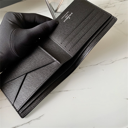 LV Multiple Wallet Monogram Eclipse M61695