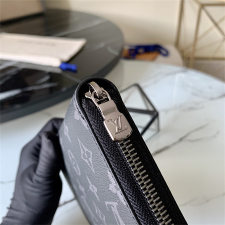 LV Zippy Organiser In Monogram Eclipse M62581