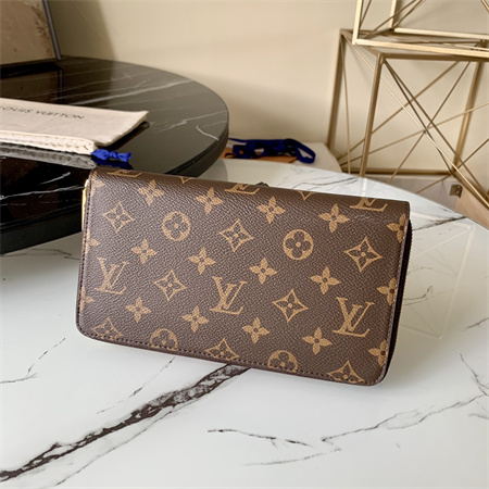 LV Zippy Organiser In Monogram Canvas M62581